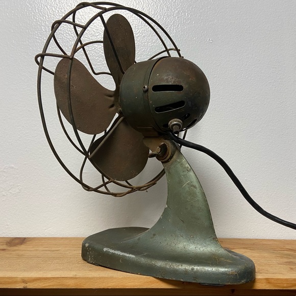 *SOLD* Vintage Mimar Products Inc Model ST-28S Fan - Picture 4 of 10